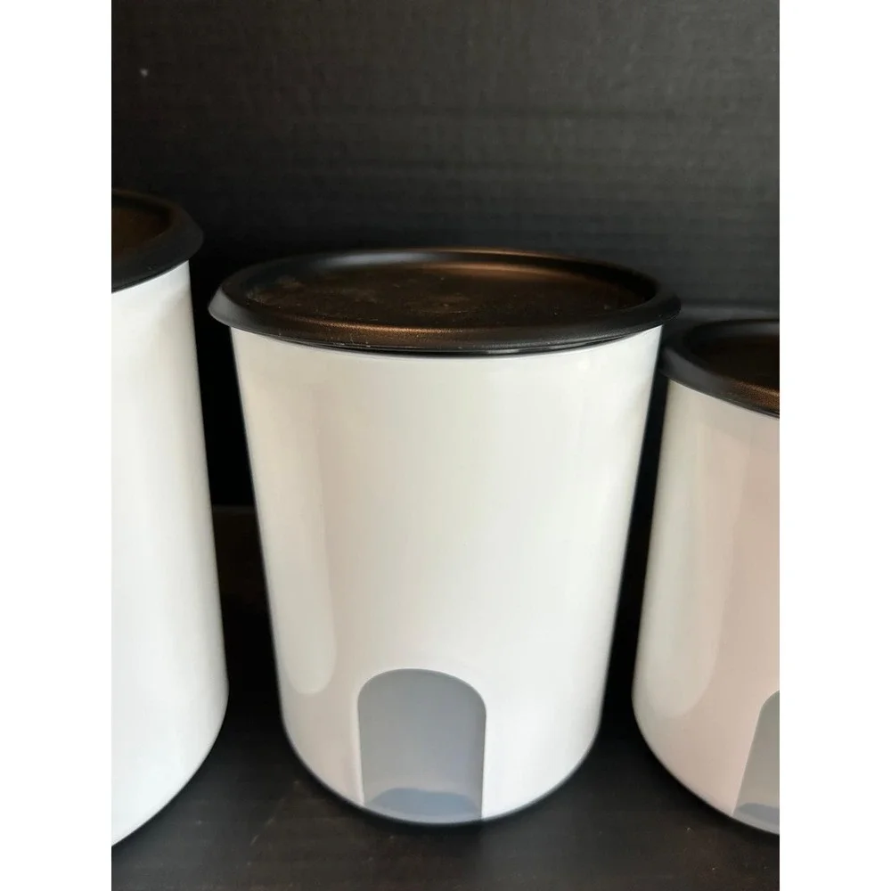 Tupperware NEW One-Touch Reminder Canister Set of 4with black seals